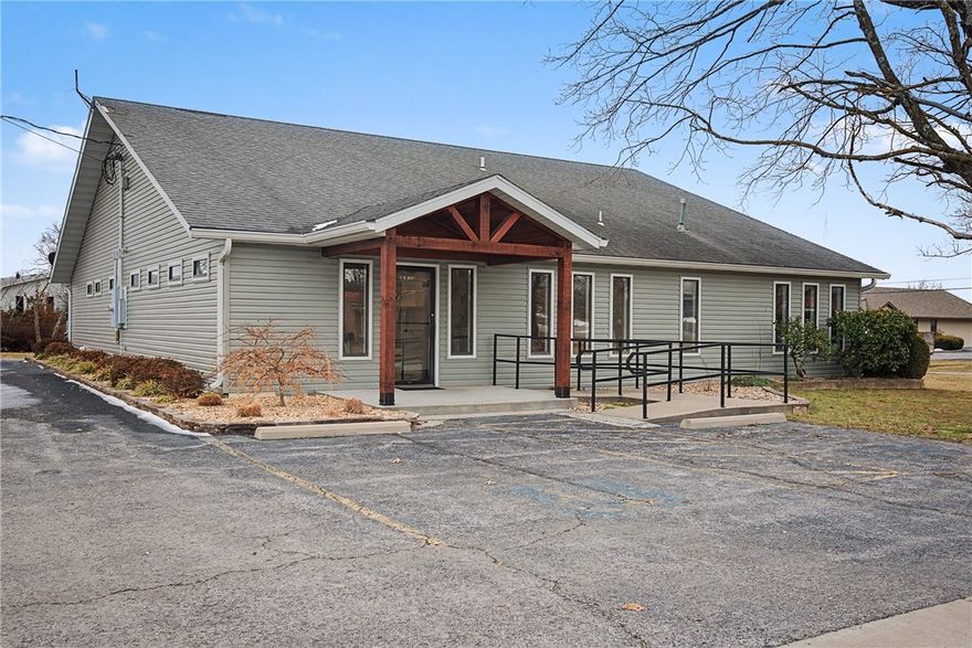 Exceptional professional office space in the heart of the Medical District, offering approximately 2,900 square feet of modern, move-in ready workspace. Recently renovated in 2018, this property combines updated finishes with functional design—ideal for medical, administrative, or professional service's.
Key Features
   •  Approx. 2,900 sq. ft. of office space
   •  Renovated in 2018: refreshed interior, contemporary finishes
   •  Well-located in highly trafficked Medical District area
   •  Configurable layout suitable for medical offices, administrative use, therapy or professional services
   •  Multiple private offices / exam rooms (layout can be adjusted)
   •  Reception area + support spaces
   •  Ample parking for staff & clients
   •  Easy access to major roads and nearby amenities
Ideal For
   •   Medical practitioners (urgent care, specialty clinics, testing facilities)
   •   Professional services (legal, accounting, consulting)
   •   Administrative headquarters