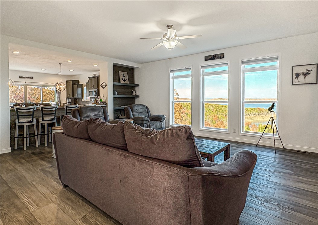 Webb's Landing - Residential