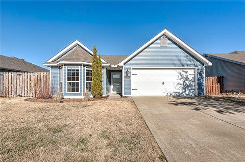 Photo of 4516 Serviceberry Drive, Fayetteville, AR 72704 (MLS # 1331535)