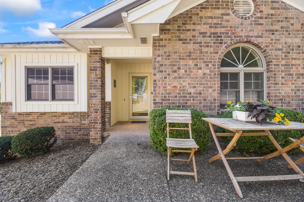 Windsor Courts Bvv - Residential