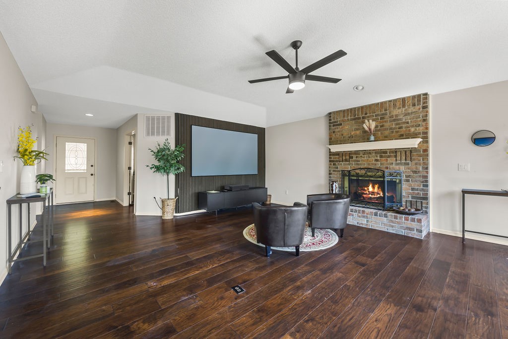Windsor Courts Bvv - Residential