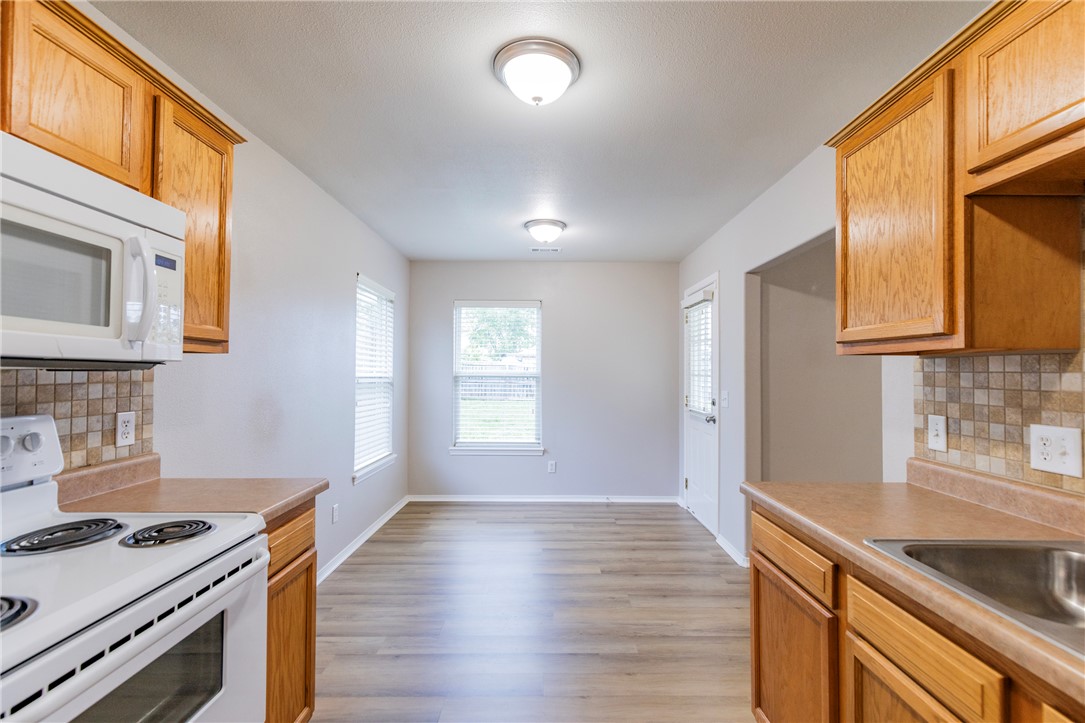High Meadows Bentonville - Residential Lease