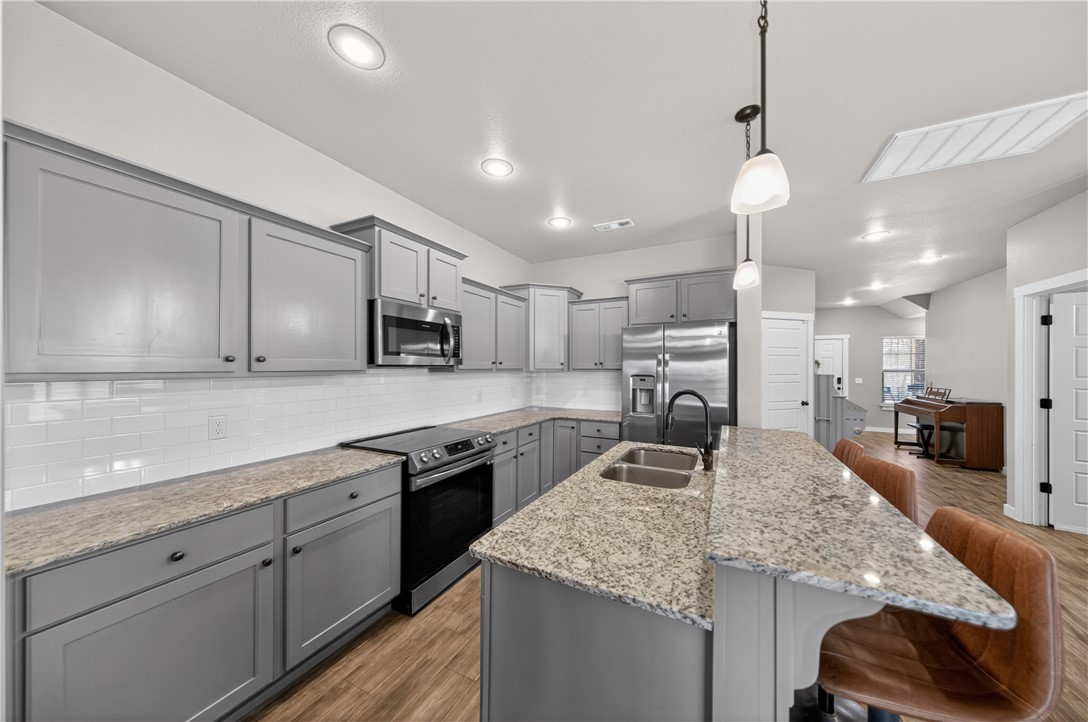 Emerald Point - Residential Lease