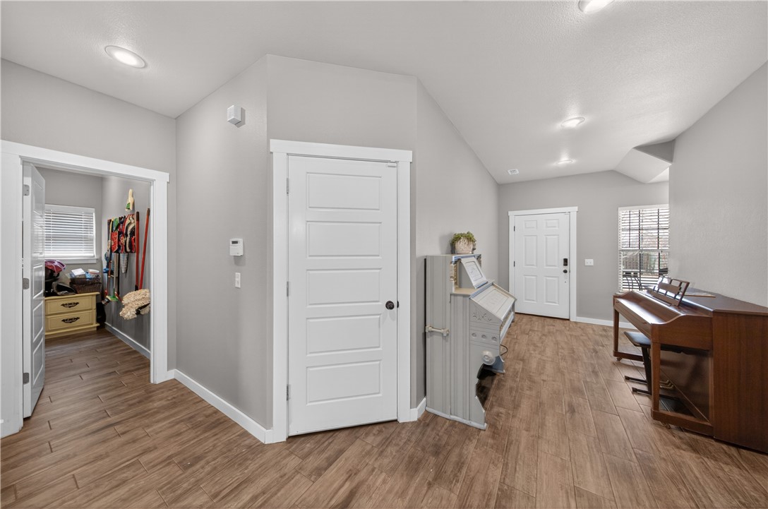 Emerald Point - Residential Lease