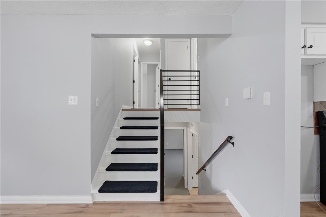 Rolling Hills Sub Siloam Spgs - Residential