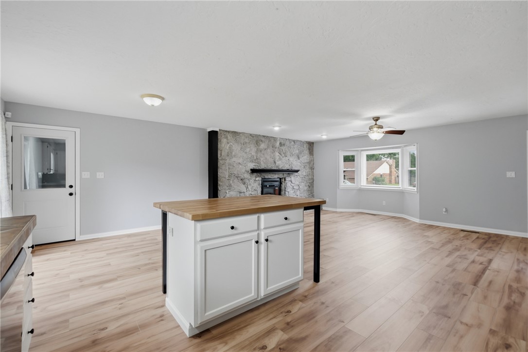 Rolling Hills Sub Siloam Spgs - Residential
