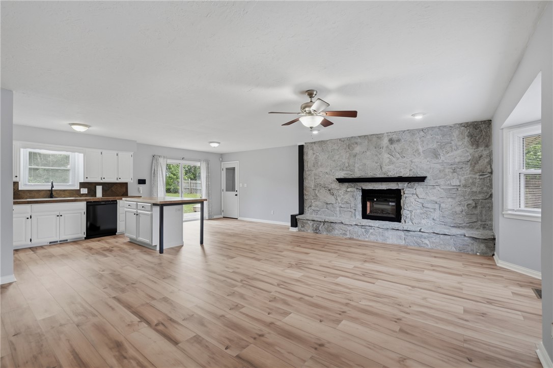 Rolling Hills Sub Siloam Spgs - Residential