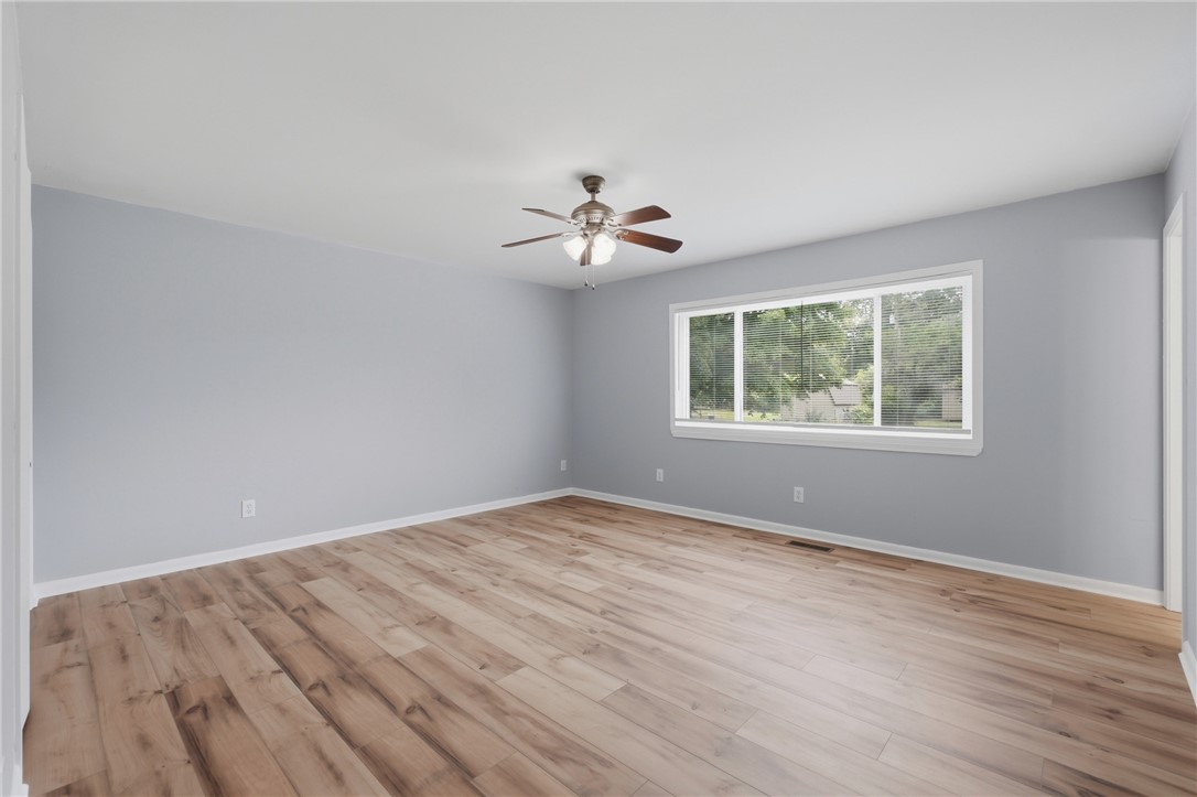 Rolling Hills Sub Siloam Spgs - Residential