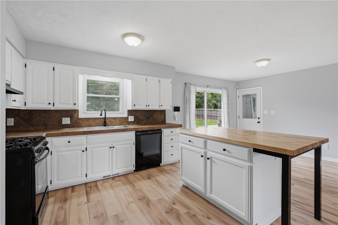 Rolling Hills Sub Siloam Spgs - Residential