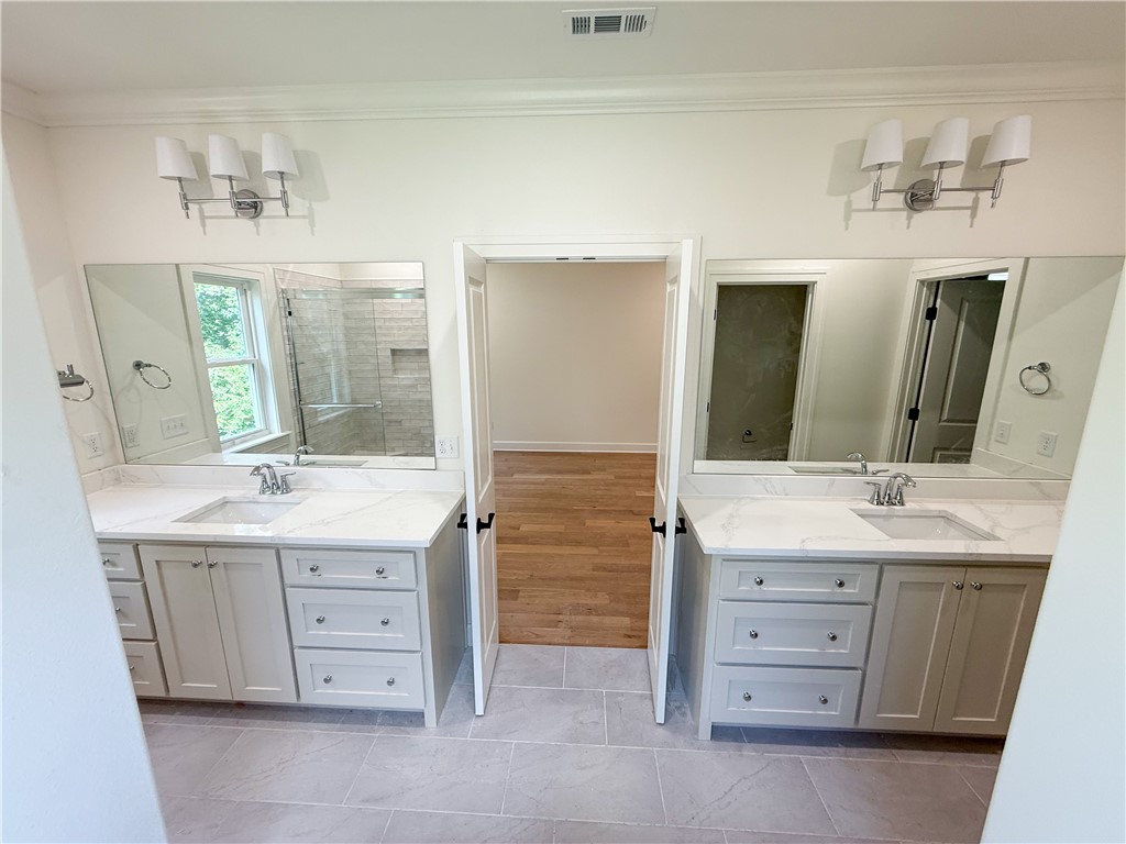 Lands End - Residential