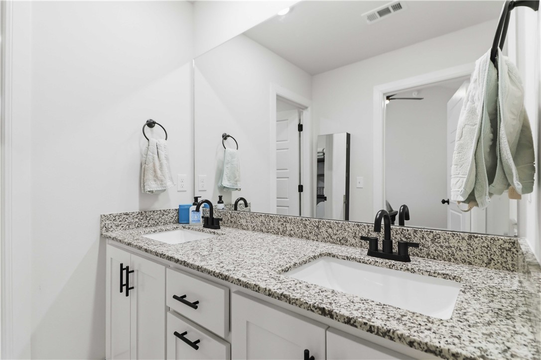 BARRINGTON PLACE-CENTERTON - Residential