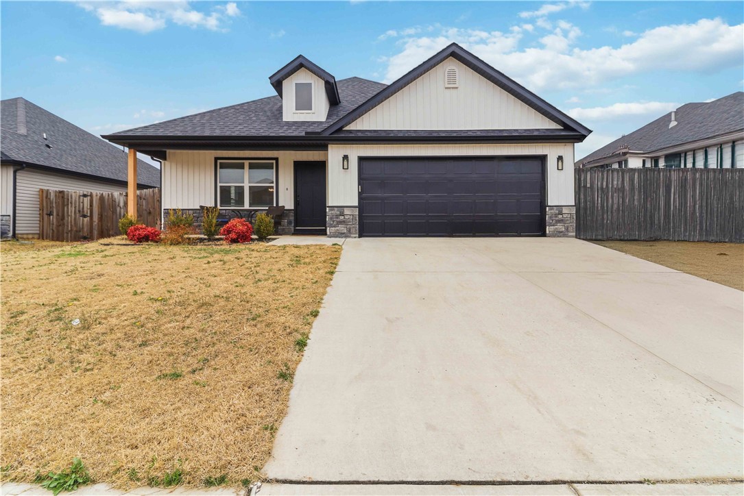 BARRINGTON PLACE-CENTERTON - Residential