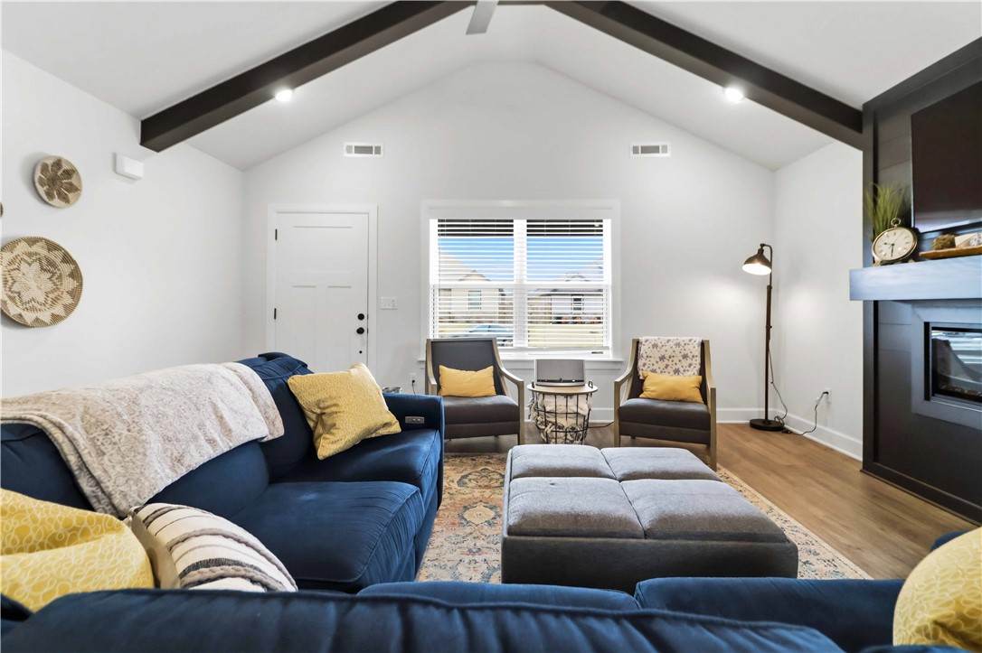 BARRINGTON PLACE-CENTERTON - Residential