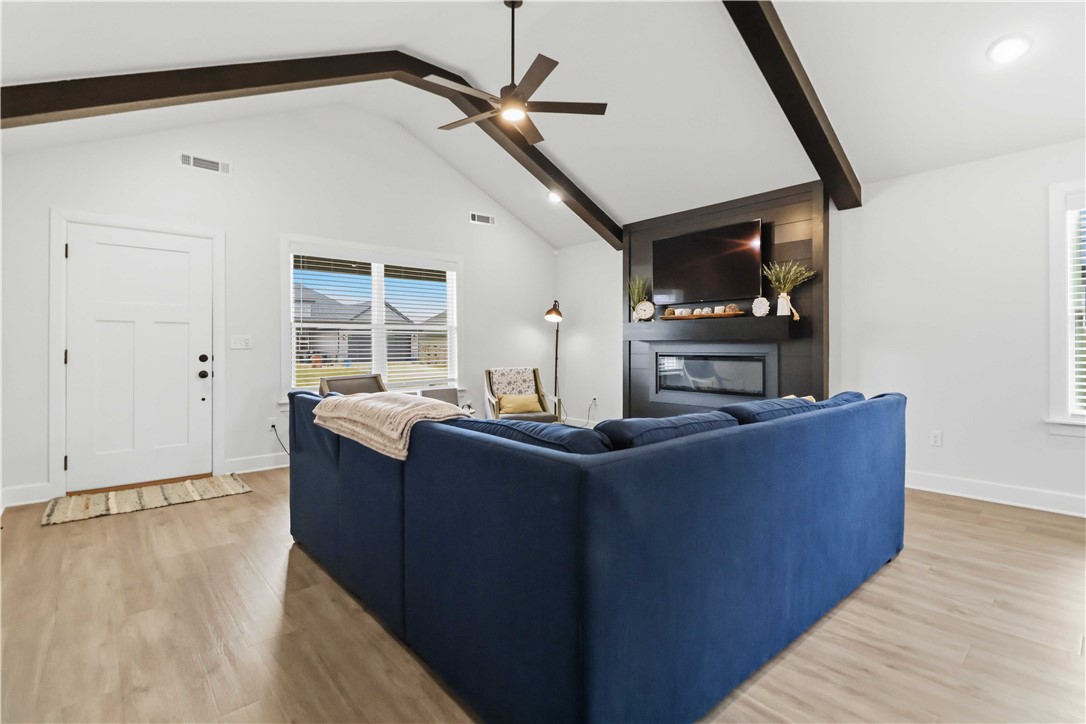 BARRINGTON PLACE-CENTERTON - Residential