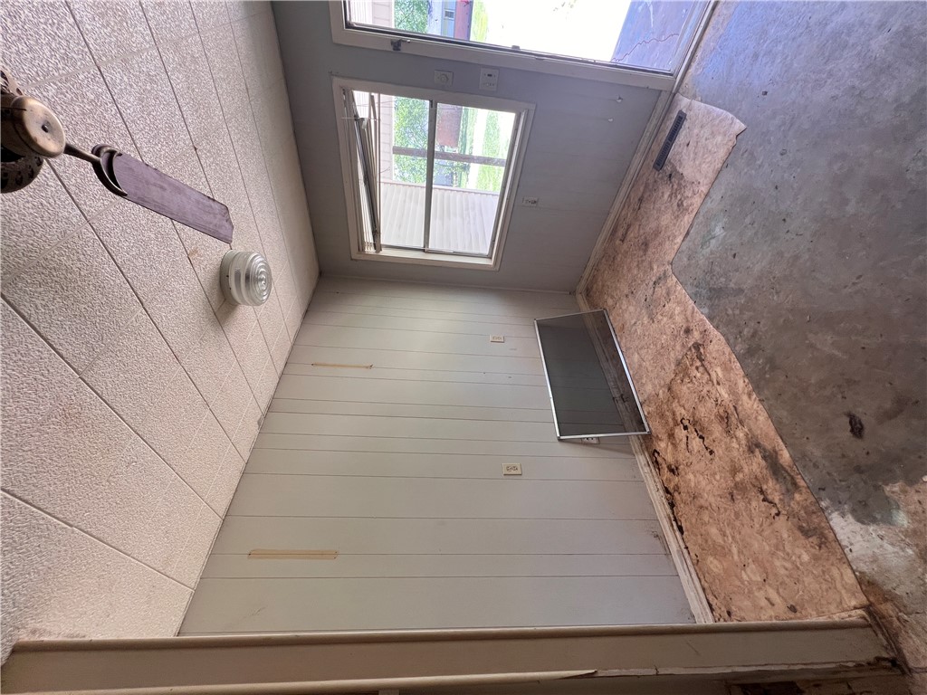 J L Shinn - Residential