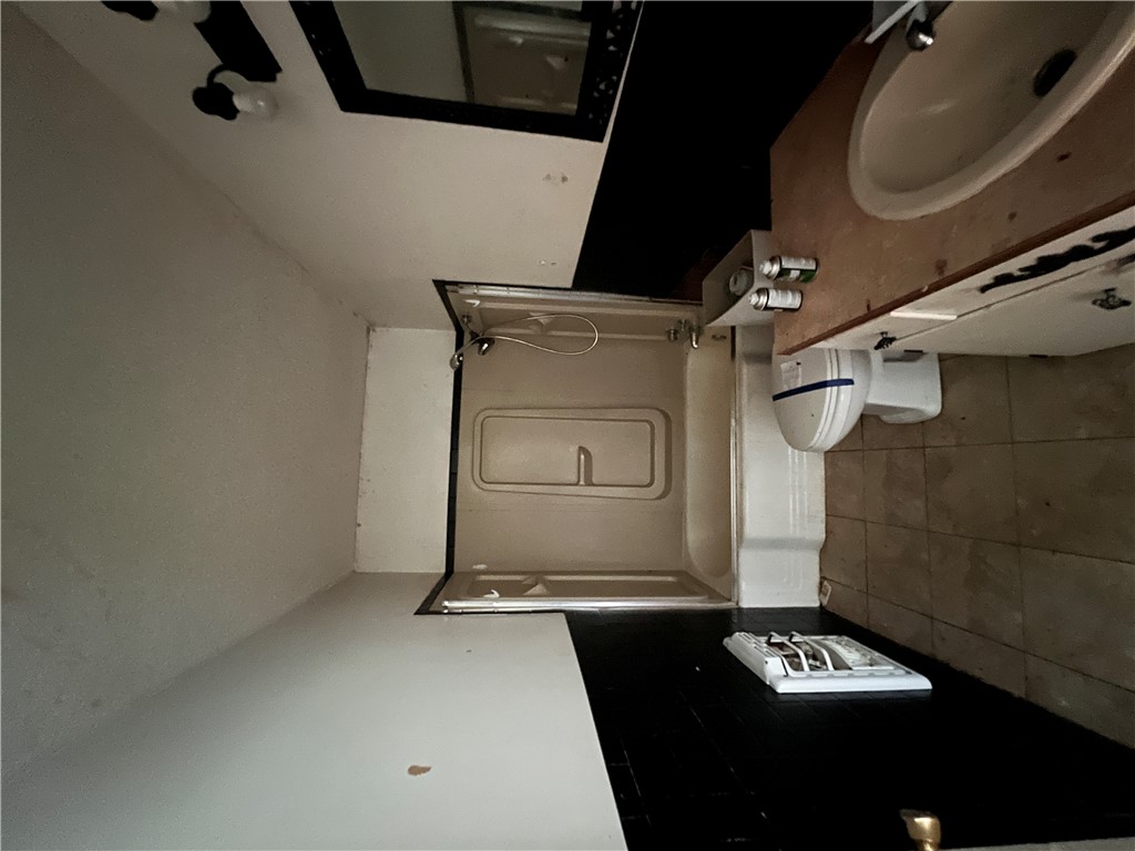 J L Shinn - Residential