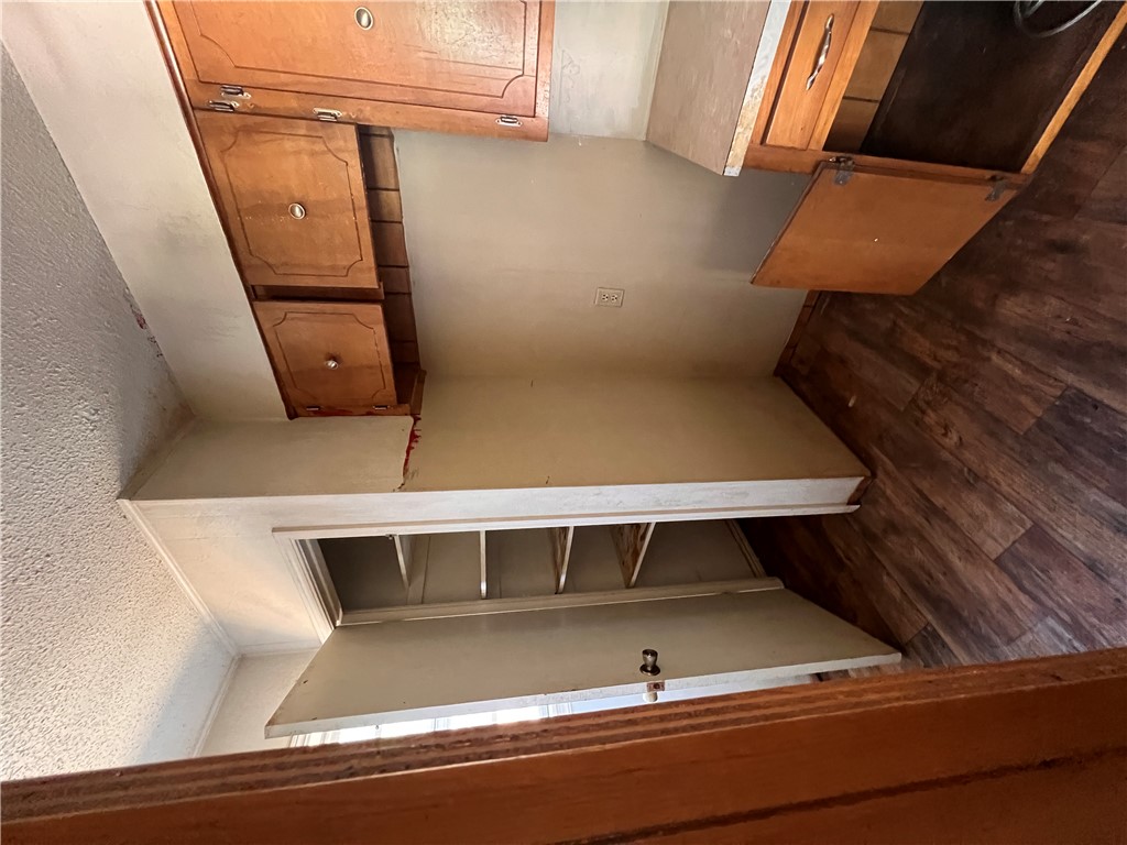 J L Shinn - Residential