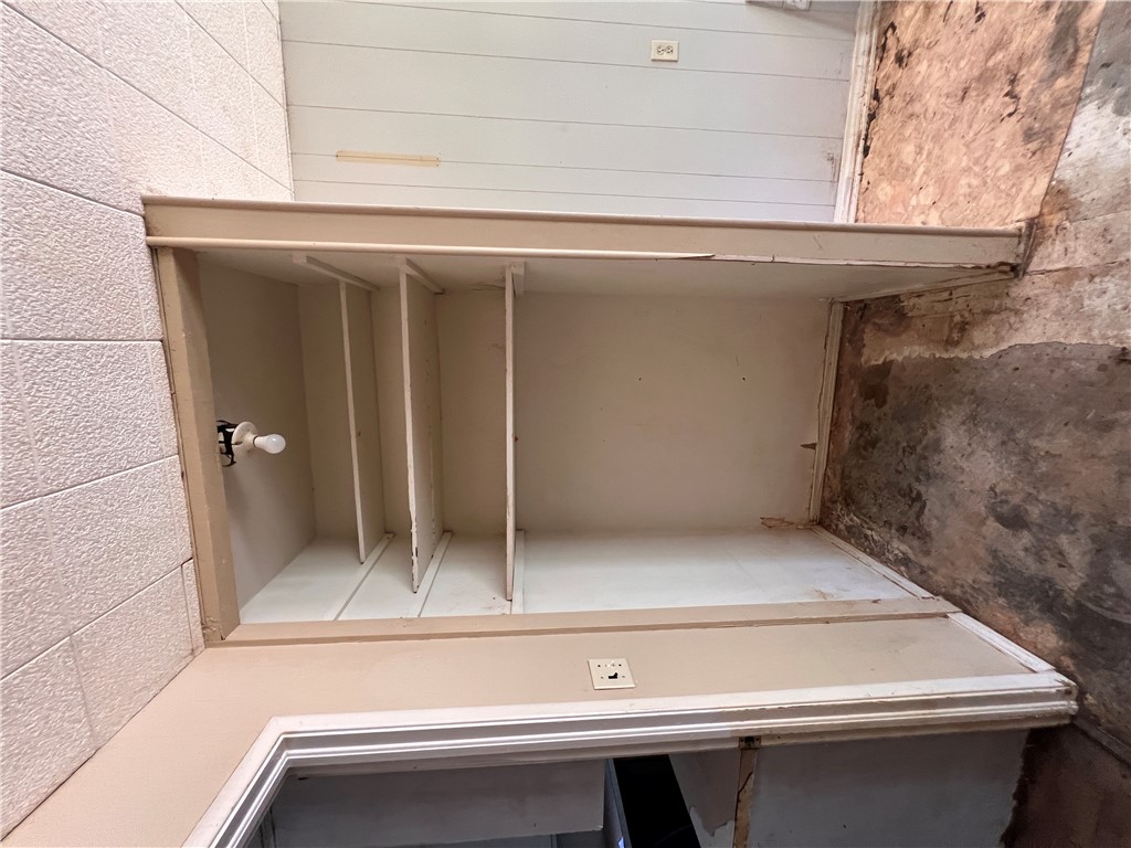 J L Shinn - Residential