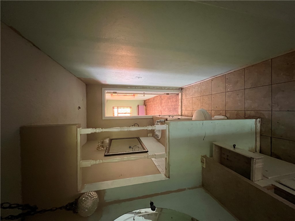 J L Shinn - Residential