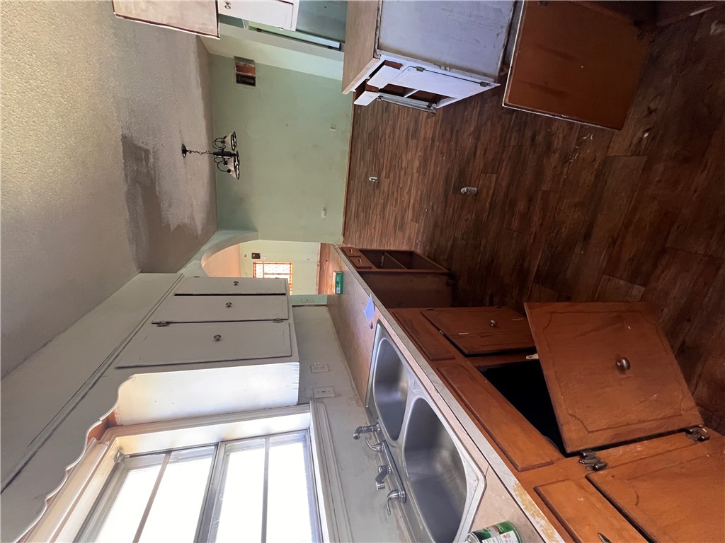 J L Shinn - Residential