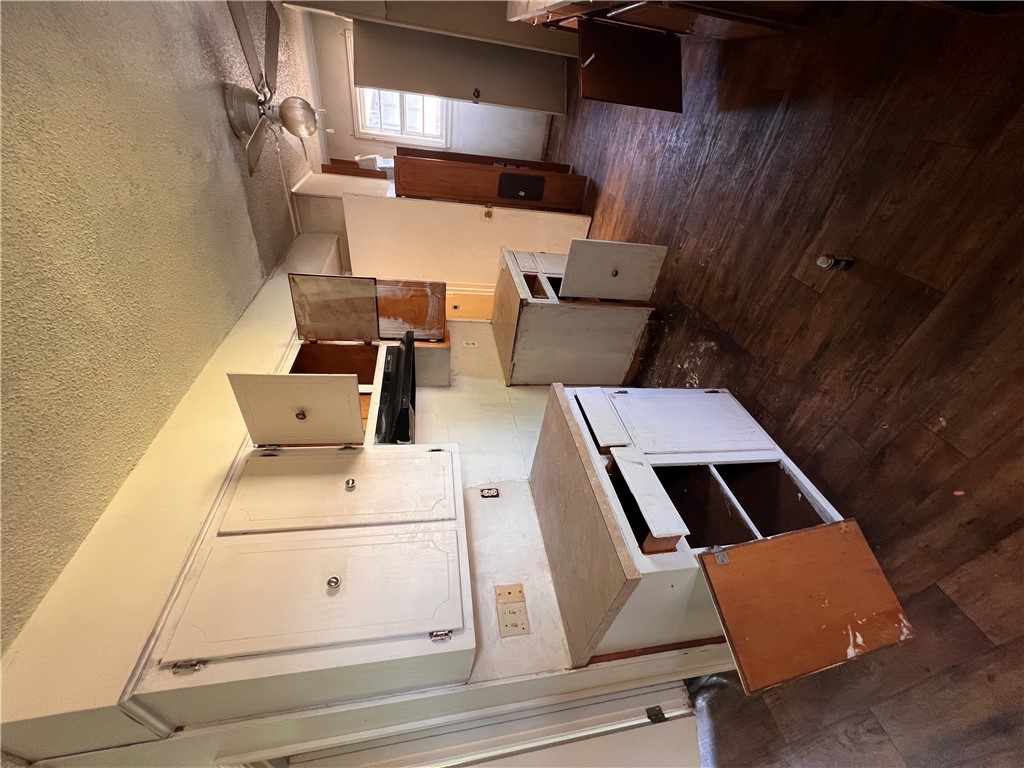 J L Shinn - Residential