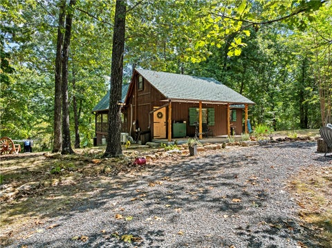 Photo of 696 Spirit Drive, St Joe, AR 72675 (MLS # 1361425)
