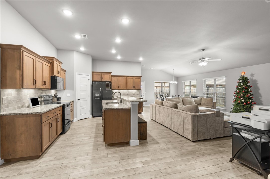 Grand Estates - Residential