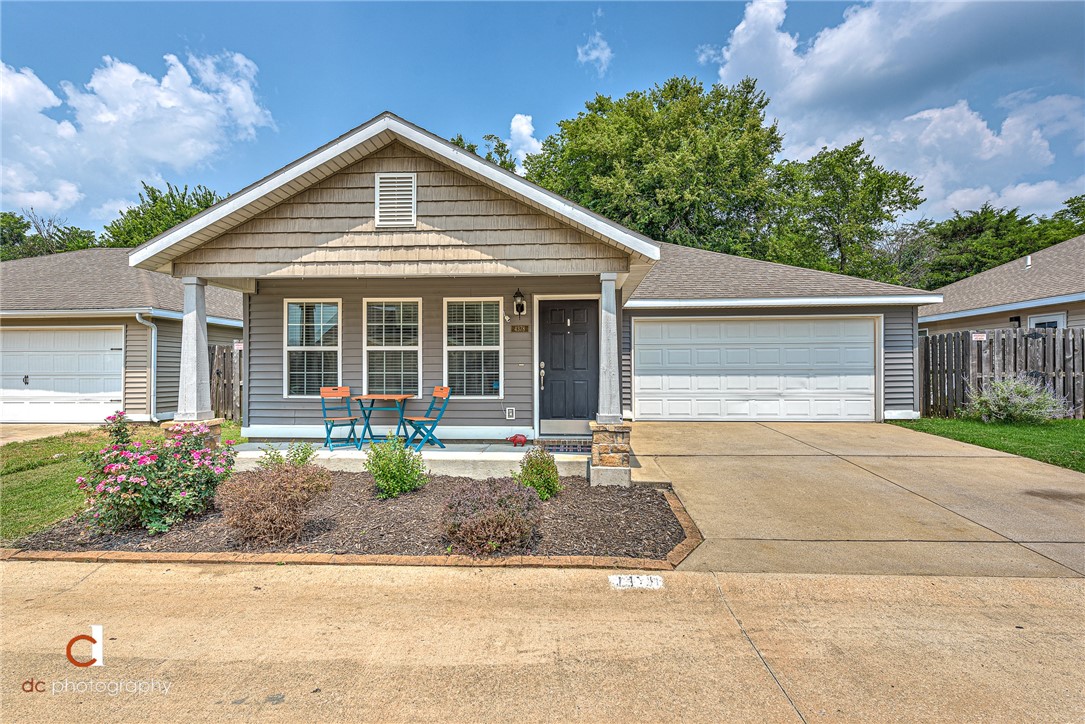 Commons At Walnut Crossing - Residential