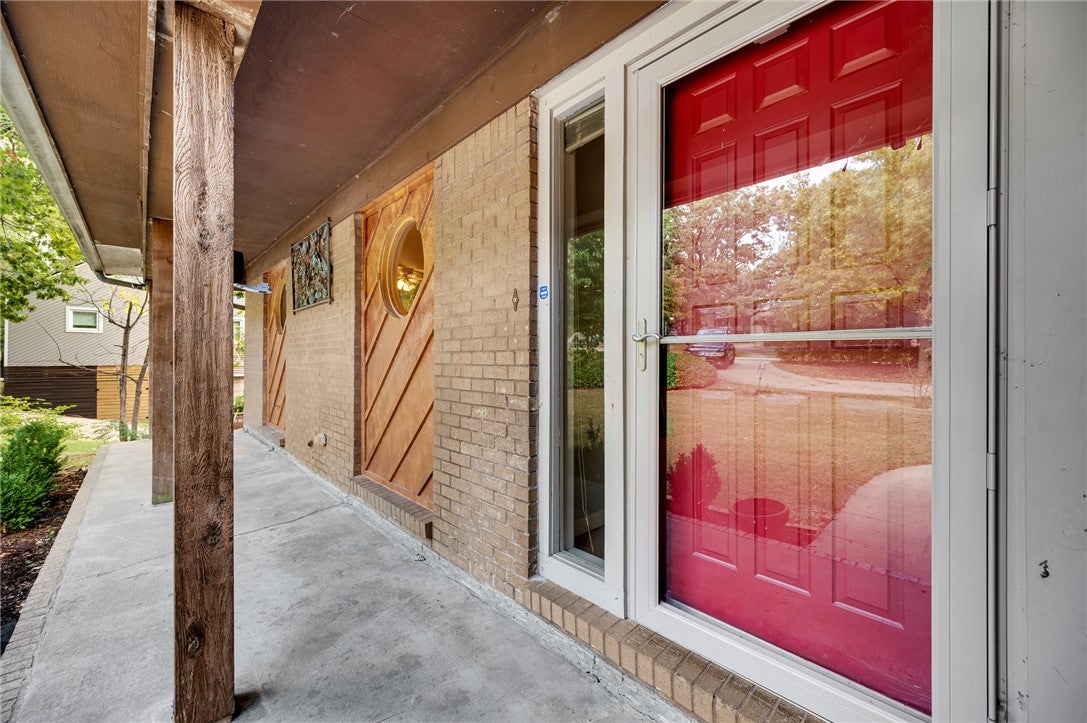 205 W Lakeview Drive