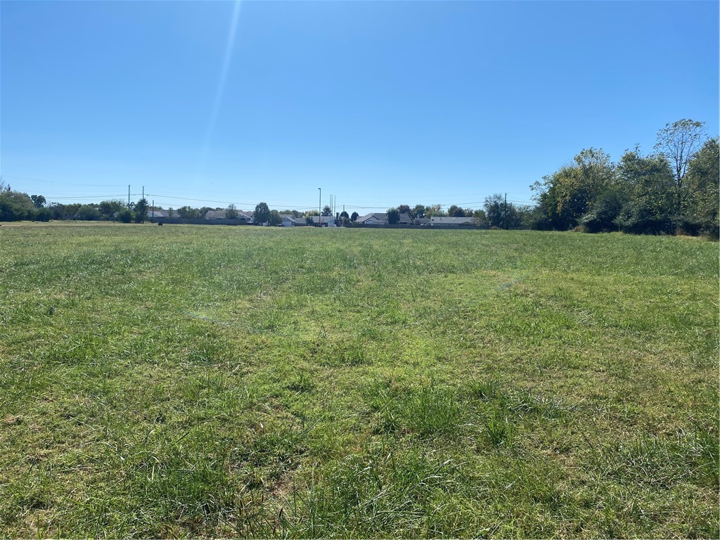 Roselawn - Land