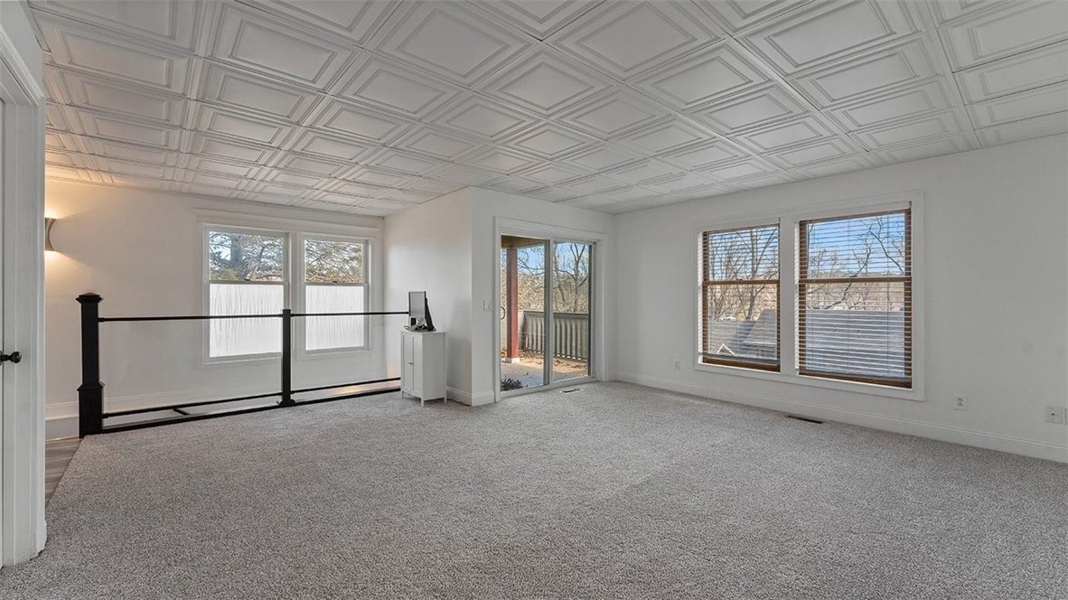 Townhouse Tct 3 A/K/A Drake Court Bvv - Residential