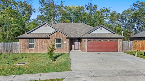 Photo of 2299 Kelly Lynn Place, Fayetteville, AR 72701 (MLS # 1325954)