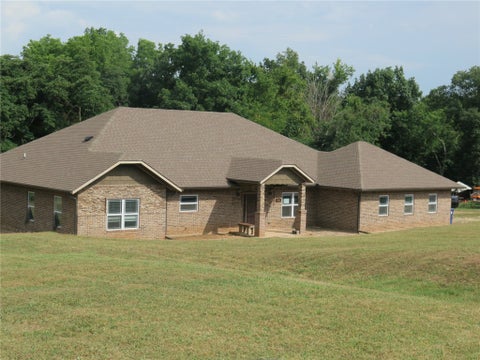 Photo of 846 James Place, West Fork, AR 72774 (MLS # 1357368)