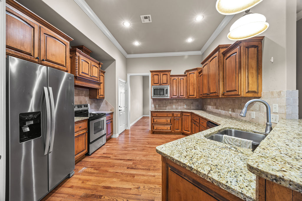 Sherlock Sub Bvv - Residential