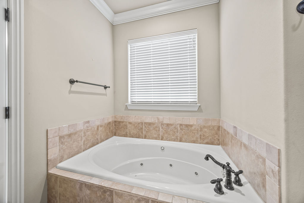 Sherlock Sub Bvv - Residential