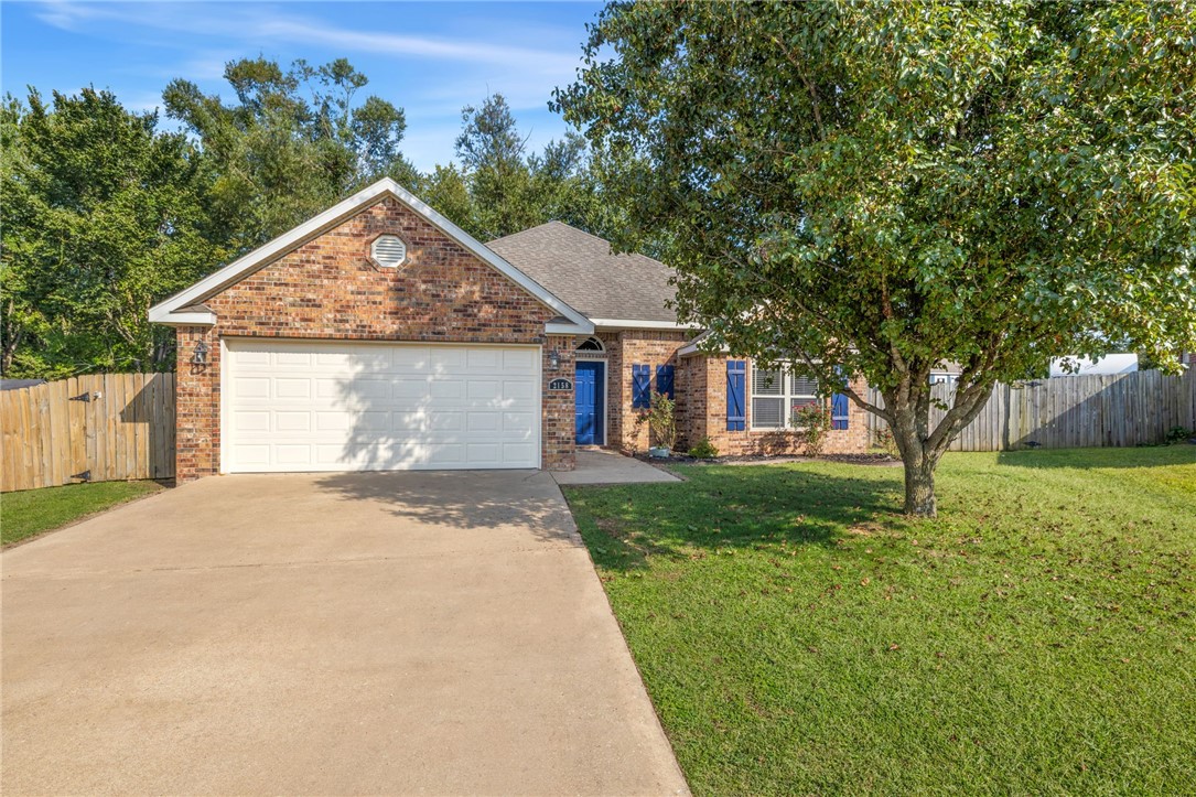 Charming 3 bedroom, 2 bath brick home in the quiet Meadowbrook Subdivision. Features a split floor plan, spacious living room with a gas log fireplace, and an open kitchen with plenty of counter space, storage, and a custom island. The privacy-fenced backyard includes a covered patio and there's room to build a small shop or outbuilding. The ample side yard would make it easy for back-in parking for a boat or trailer. Sitting on a large corner cul-de-sac lot, this home is a rare find in Elkins youāll want to see.