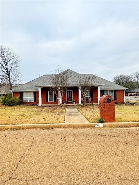 Photo of 2008 W 8th Street, Russellville, AR 72801 (MLS # 1330280)