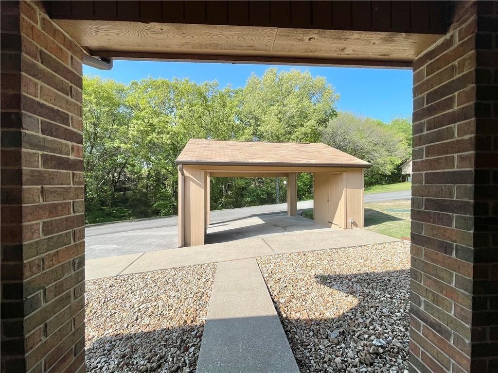 Metfield Courts - Residential Lease