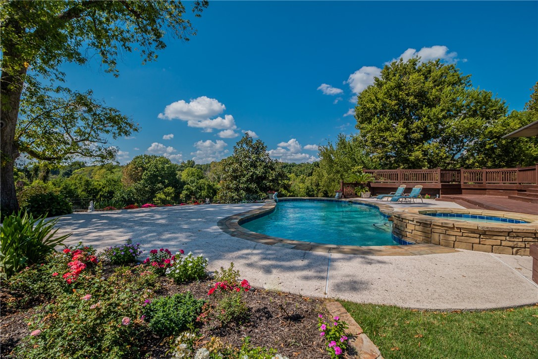 Sycamore Hill - Residential