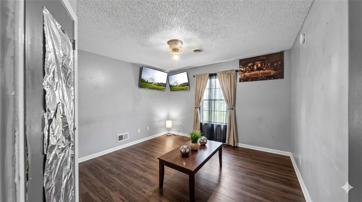 Heritage West Unit 2 Rogers - Residential
