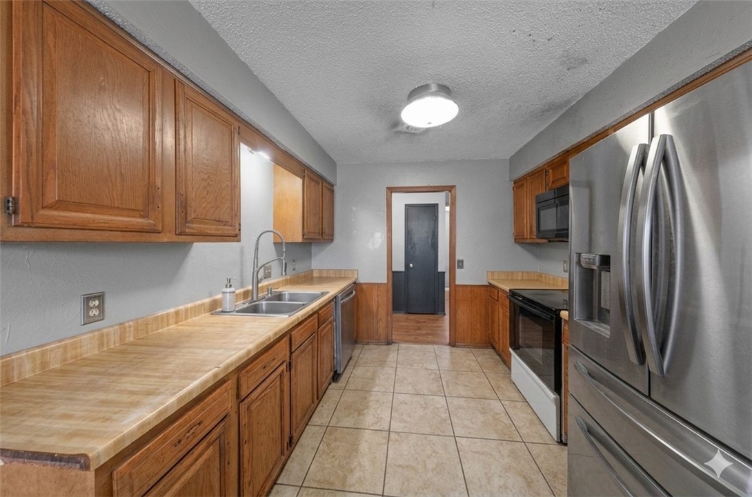 Heritage West Unit 2 Rogers - Residential