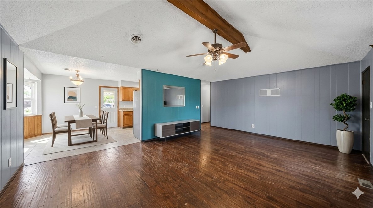 Heritage West Unit 2 Rogers - Residential