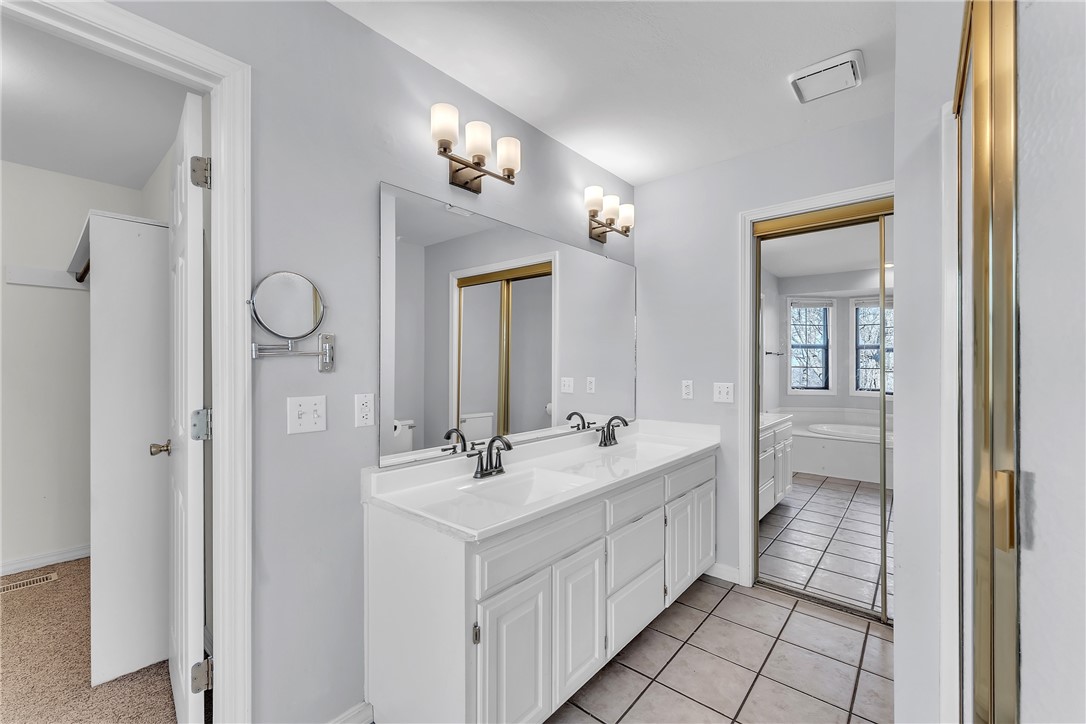 Unit 8 Holiday Island - Residential