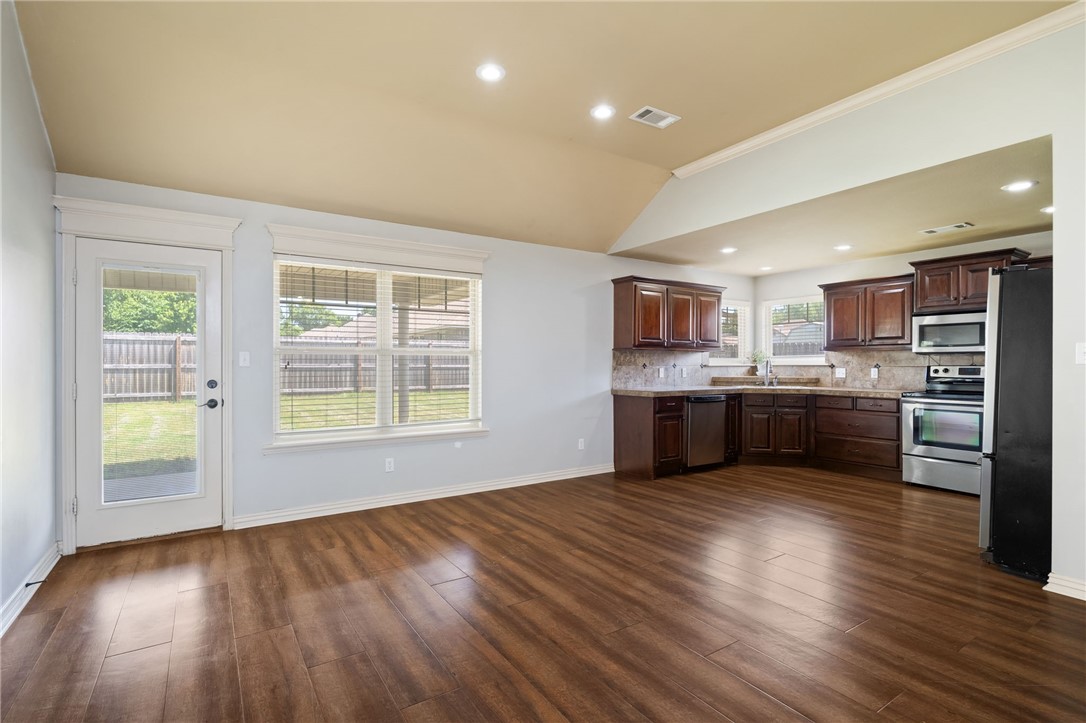 Pin Oak Estates II - Residential