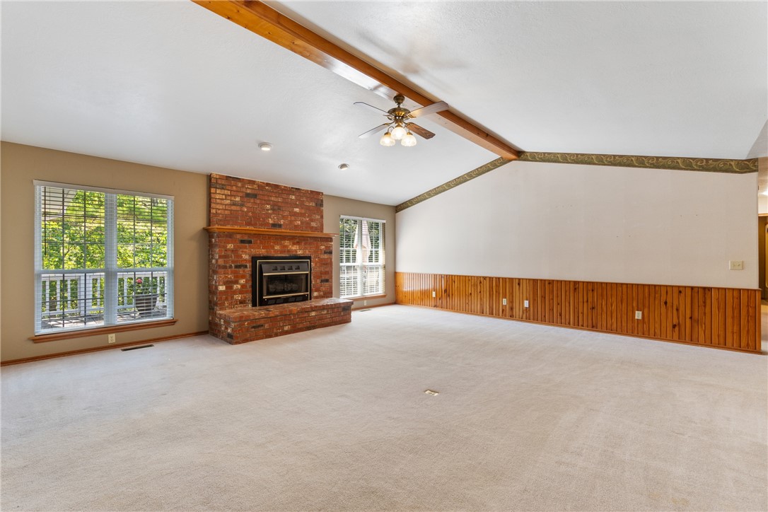 Unit 9 Holiday Island - Residential