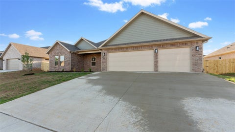 Photo of 97 N Adler Avenue, Farmington, AR 72730 (MLS # 1356683)