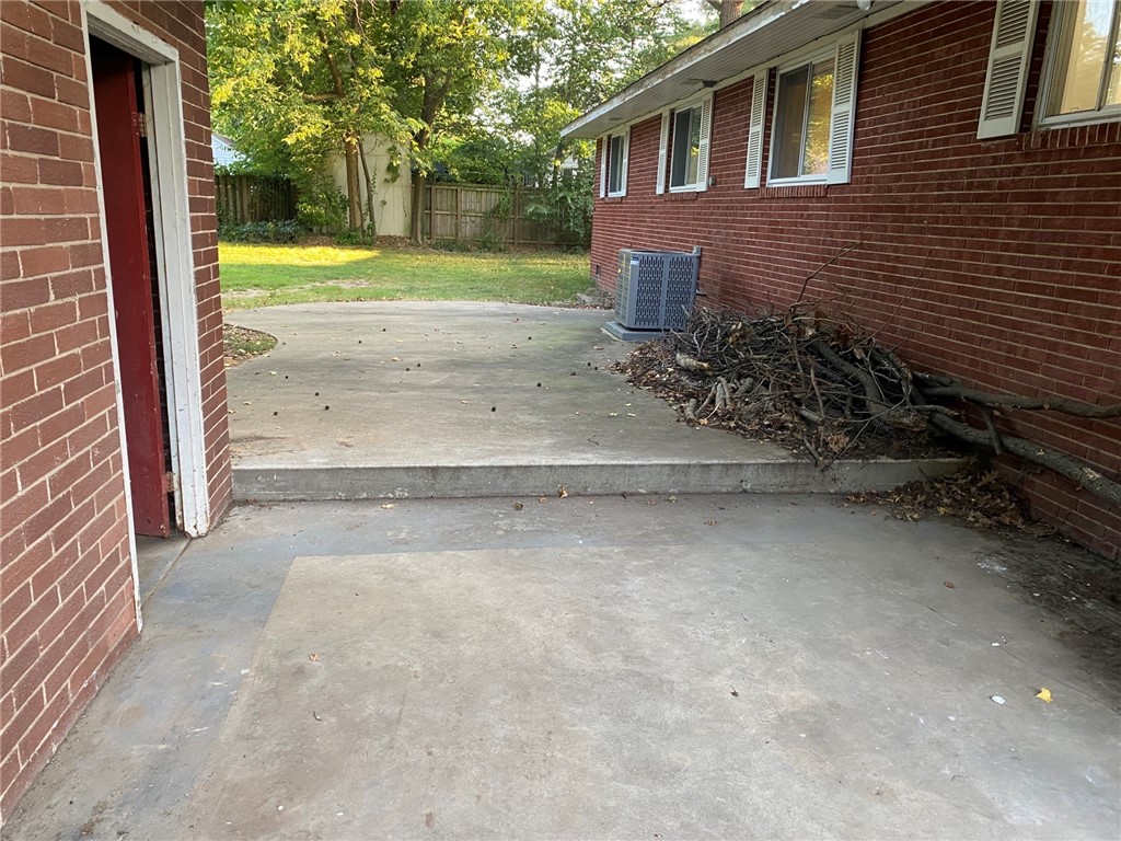 Maple Drive Ii - Residential Lease