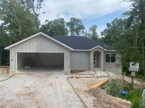Photo of 18 Melling Lane, Bella Vista, AR 72715 (MLS # 1356579)