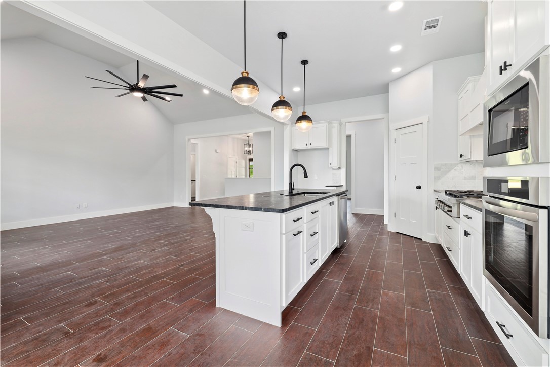 Hyland Park Ph Iv - Residential