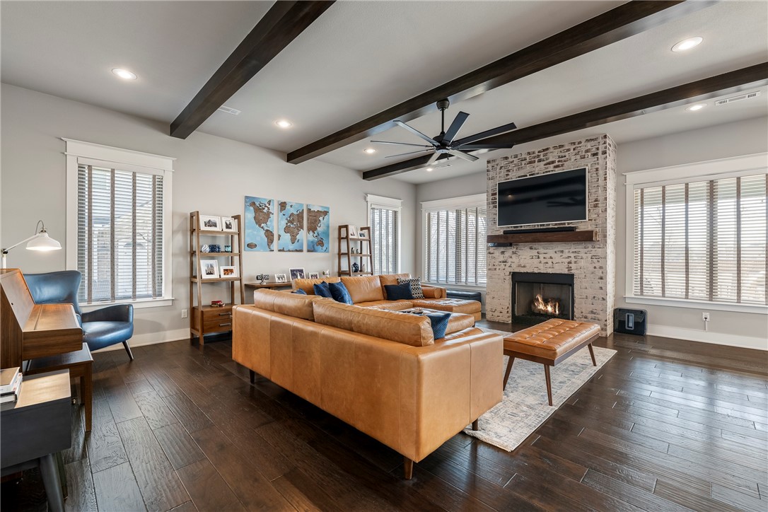 Oak Tree Centerton - Residential